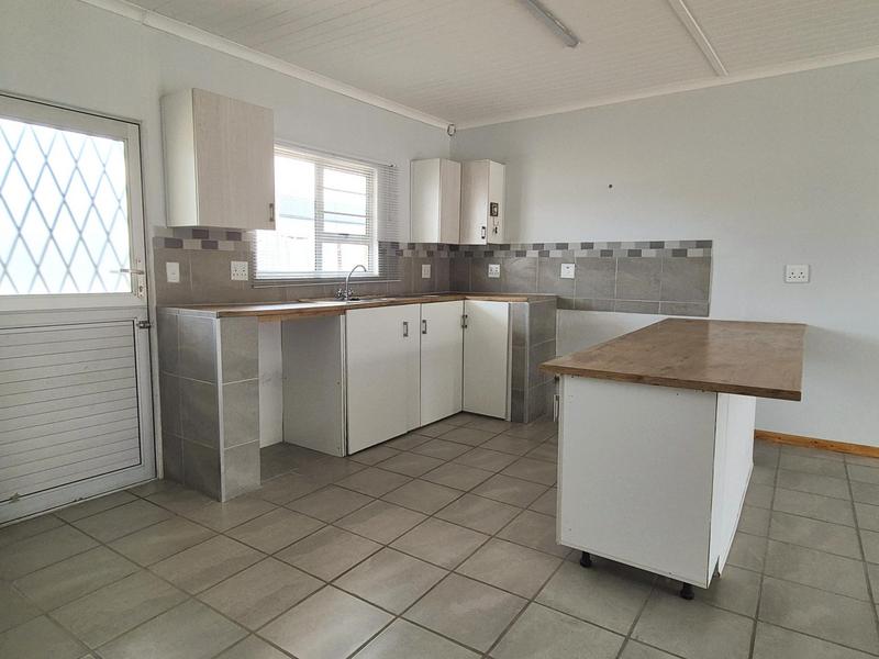 3 Bedroom Property for Sale in Perlemoenbaai Western Cape